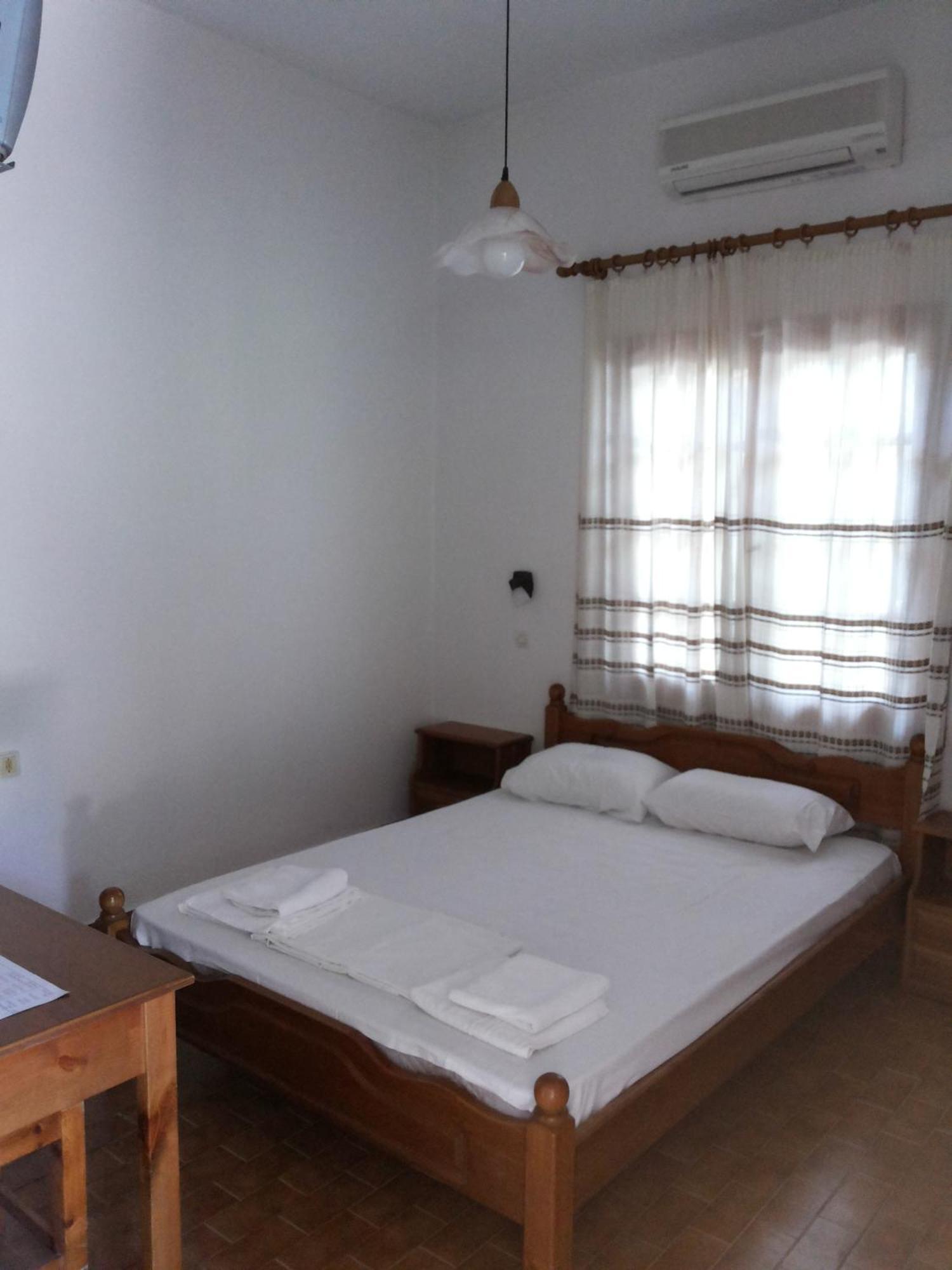 Stelios Rooms Palaiochora Quarto foto