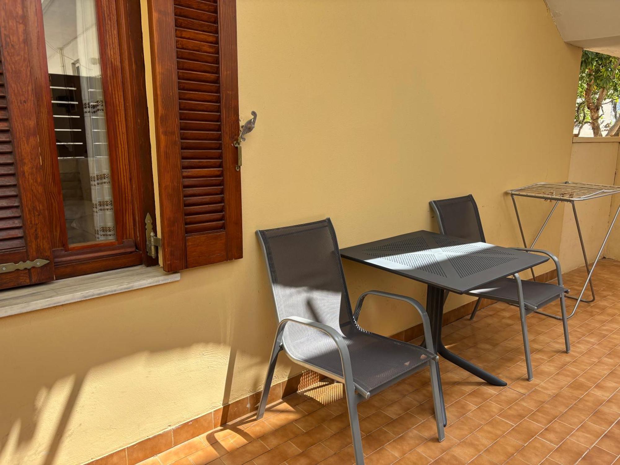 Stelios Rooms Palaiochora Exterior foto